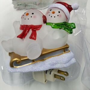 Midwest Seasons Lights in The Night Nightlight White Snowman Sledding New